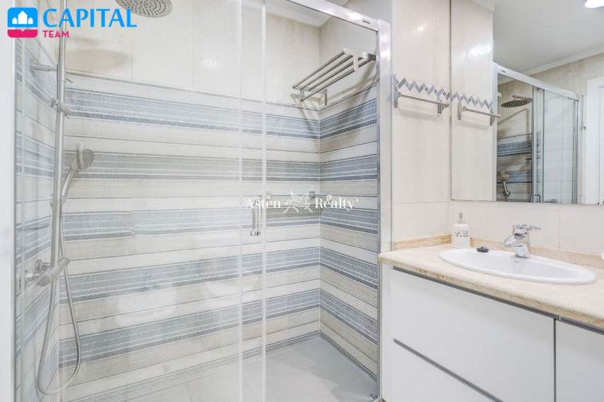 Parduodamas namas Avenida Marítima Puerto de Santiago, 20 , 292.00 kv.m ploto,  Floors 22