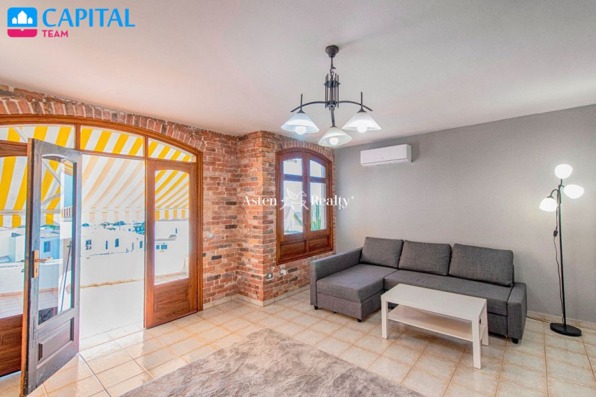 Parduodamas namas Calle Tinguafaya, 40 , 160.00 kv.m ploto,  Floors 5