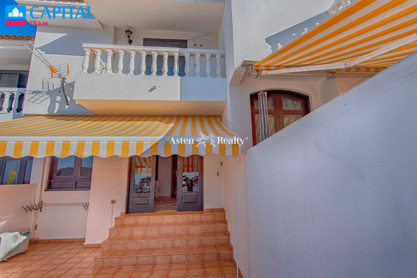 Parduodamas namas Calle Tinguafaya, 40 , 160.00 kv.m ploto,  Floors 10