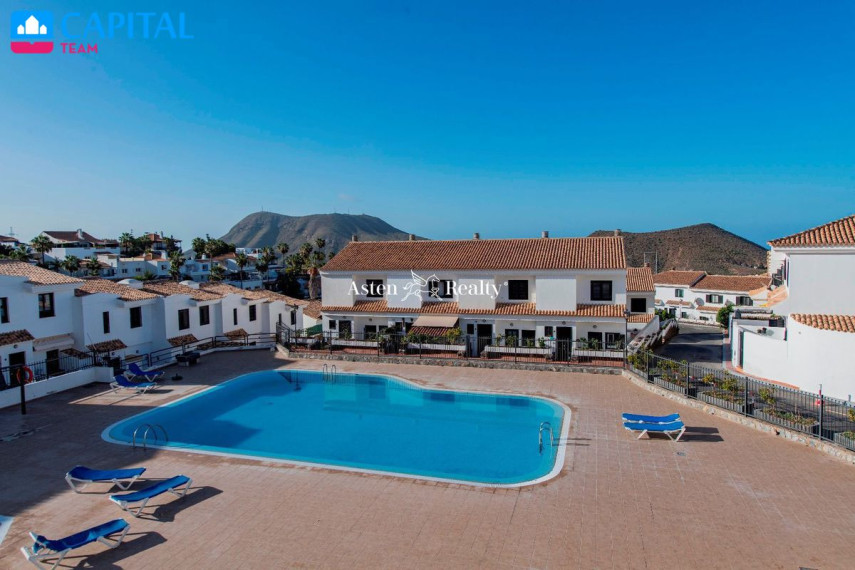 Parduodamas namas Calle Tinguafaya, 40 , 160.00 kv.m ploto,  Floors 11