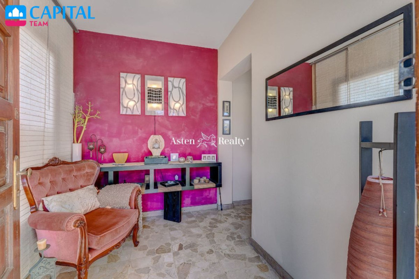 Parduodamas namas Calle Iriarte, 50 , 210.00 kv.m ploto,  Floors 5