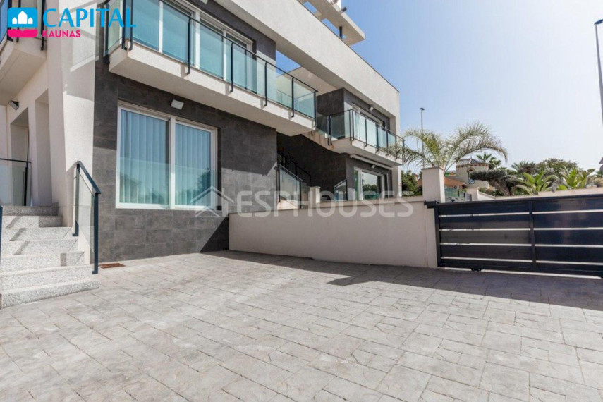 Parduodamas butas Calle Caridad Soler Durá, 12 , 79.00 kv.m ploto, 2 kambariai 1