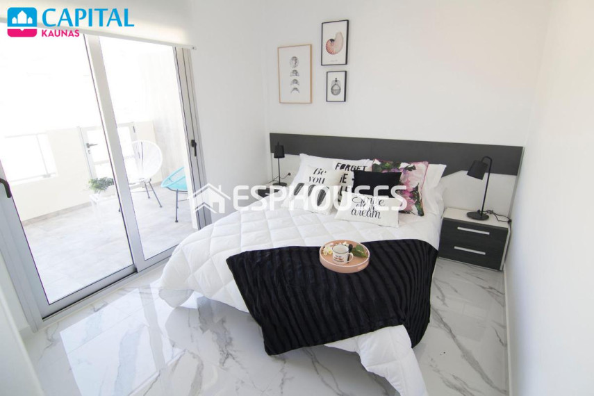 Parduodamas butas Calle Miguel Delibes, 22A , 92.00 kv.m ploto, 3 kambariai 27