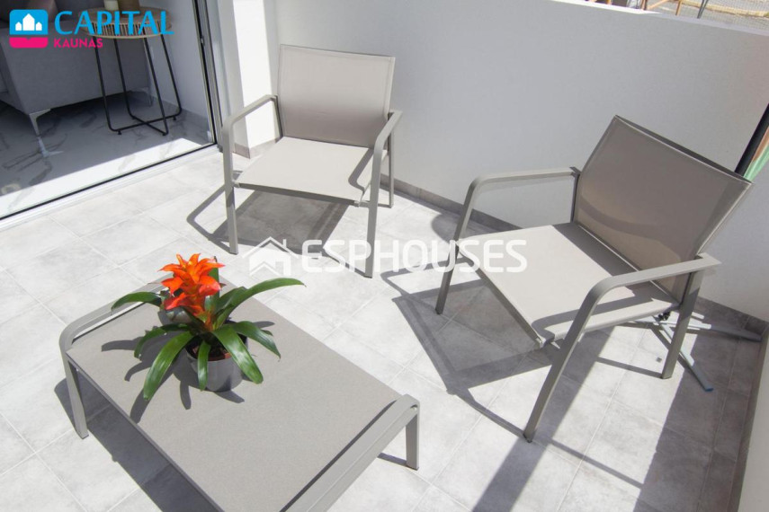 Parduodamas butas Calle Miguel Delibes, 22A , 92.00 kv.m ploto, 3 kambariai 42
