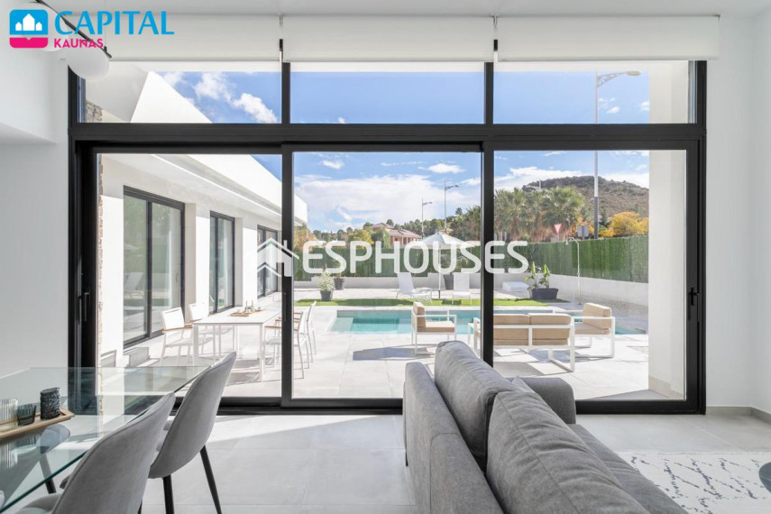 Parduodamas butas  10