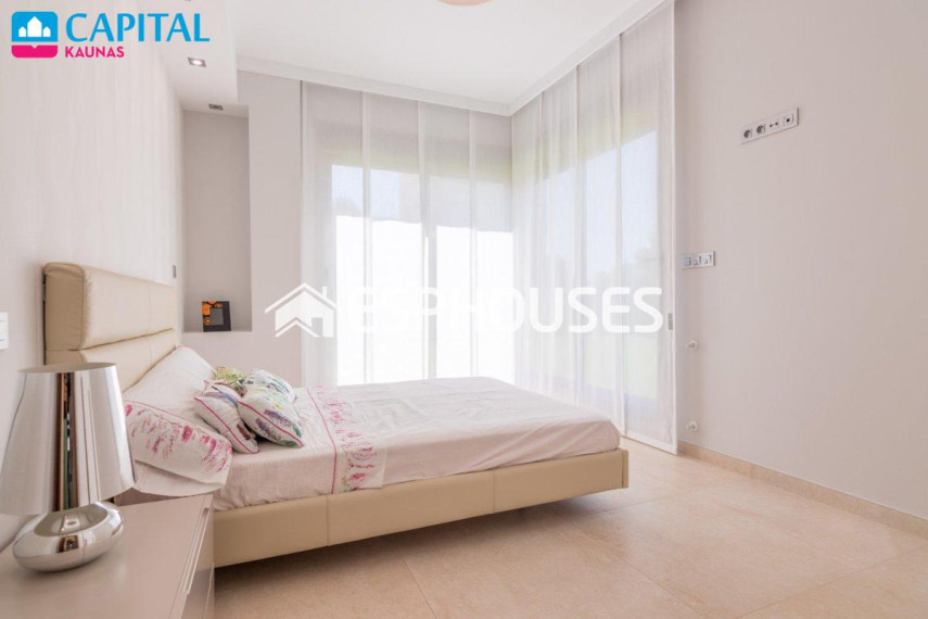 Parduodamas butas  6