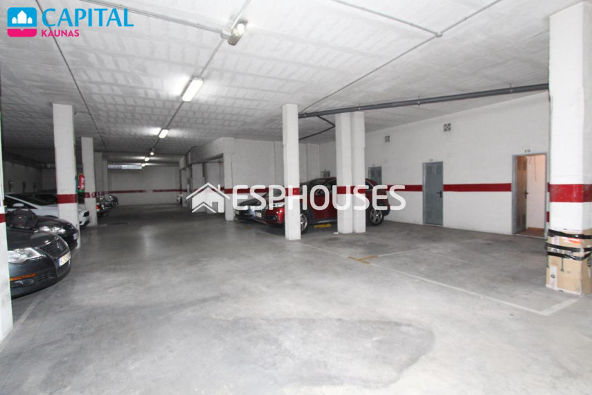 Parduodamas butas Calle de Crevillente, 29 , 145.00 kv.m ploto, 4 kambariai 18