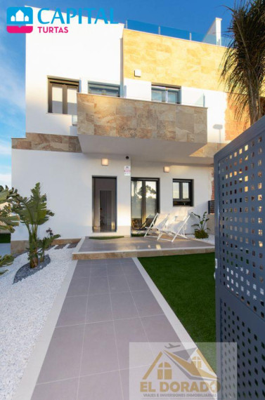 Parduodamas namas Calle Huelva, 12 , 146.00 kv.m ploto,  Floors 2