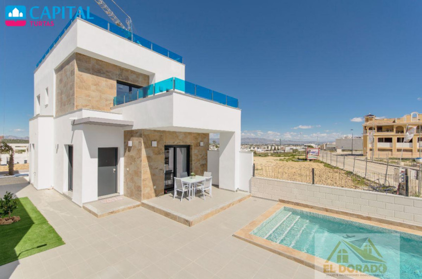 Parduodamas namas Calle Huelva, 12 , 123.00 kv.m ploto,  Floors 2