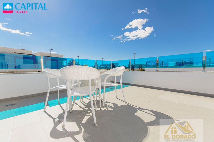 Parduodamas namas Calle Huelva, 12 , 123.00 kv.m ploto,  Floors 38