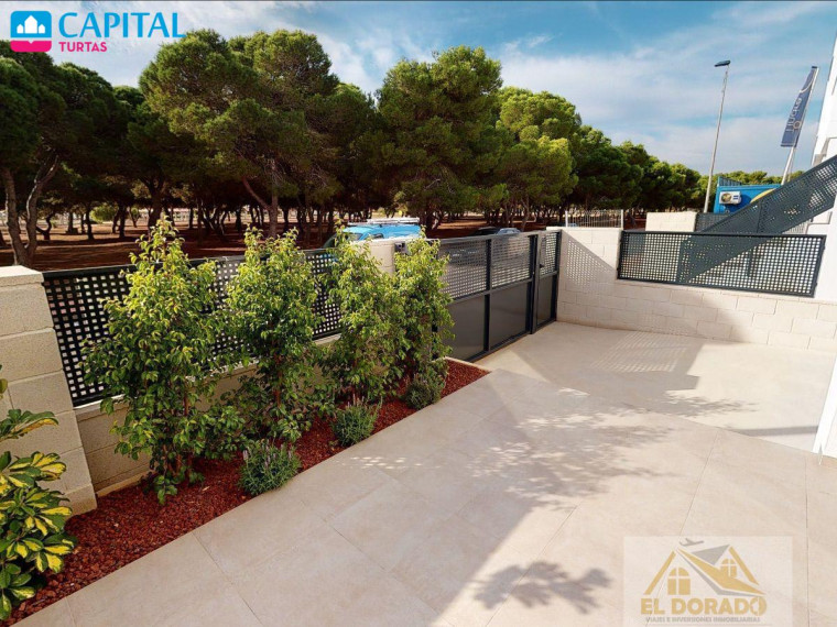 Parduodamas namas Calle Maestro Gabriel Pardo Zapata, 15 , 96.00 kv.m ploto,  Floors 25