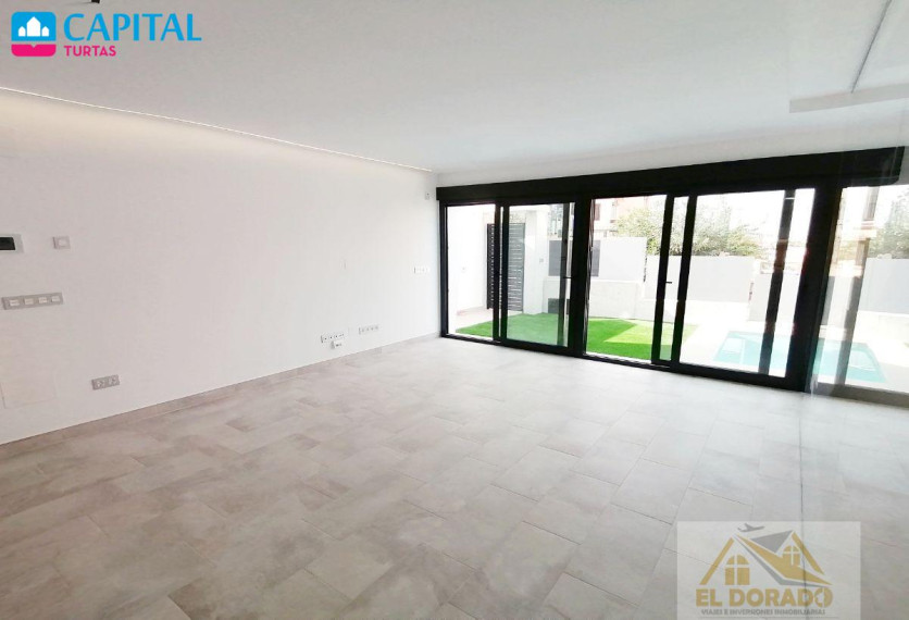 Parduodamas namas Calle San Sebastian, 8 , 244.00 kv.m ploto,  Floors 6