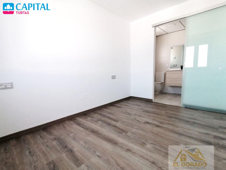 Parduodamas namas Calle San Sebastian, 8 , 244.00 kv.m ploto,  Floors 25