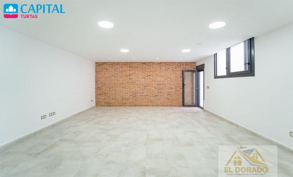 Parduodamas namas Calle San Sebastian, 8 , 244.00 kv.m ploto,  Floors 33