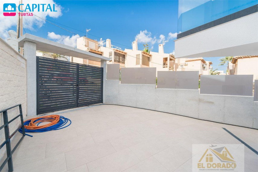 Parduodamas namas Calle San Sebastian, 8 , 244.00 kv.m ploto,  Floors 40