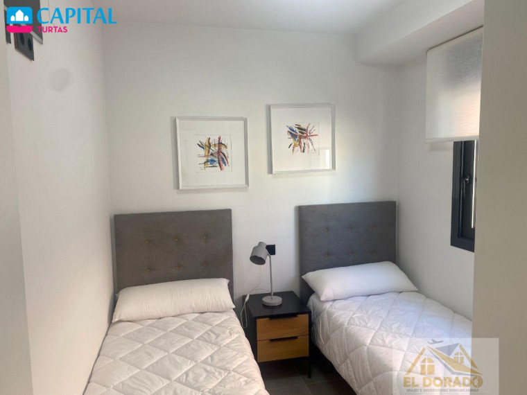 Parduodamas namas Calle Carcaixent, 3 , 229.00 kv.m ploto,  Floors 19