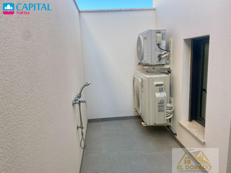 Parduodamas namas Calle Carcaixent, 3 , 229.00 kv.m ploto,  Floors 34