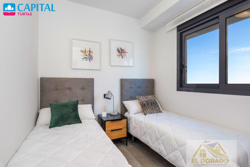 Parduodamas namas Calle Carcaixent, 3 , 187.00 kv.m ploto,  Floors 22