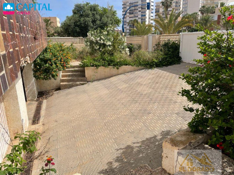 Parduodamas namas Calle de los Argonautas, 4 , 342.00 kv.m ploto,  Floors 2