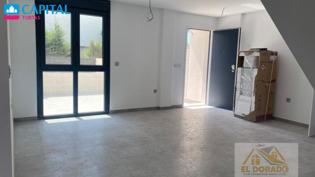 Parduodamas namas Calle Maestro Gabriel Pardo Zapata, 145 , 103.00 kv.m ploto,  Floors 9