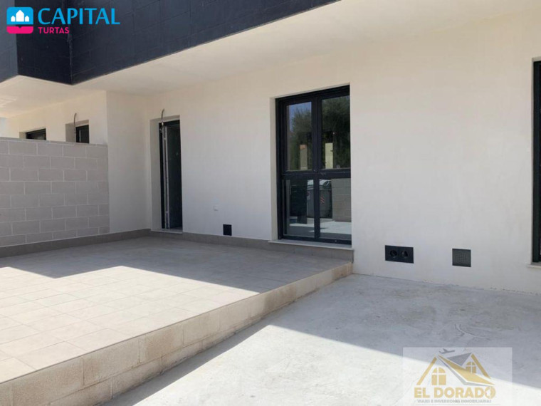 Parduodamas namas Calle Maestro Gabriel Pardo Zapata, 145 , 98.00 kv.m ploto,  Floors 7