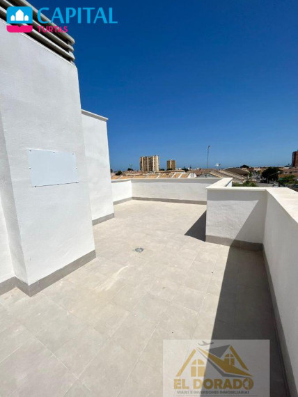 Parduodamas namas Calle Maestro Gabriel Pardo Zapata, 145 , 98.00 kv.m ploto,  Floors 24