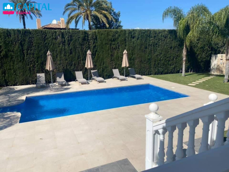 Parduodamas namas Nueva Andalucia , 585.00 kv.m ploto,  Floors 10