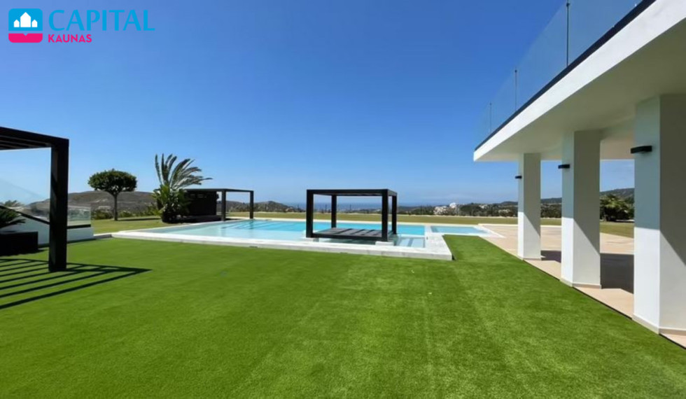 Parduodamas namas Marbella Club Golf Resort , 1055.00 kv.m ploto,  Floors 2