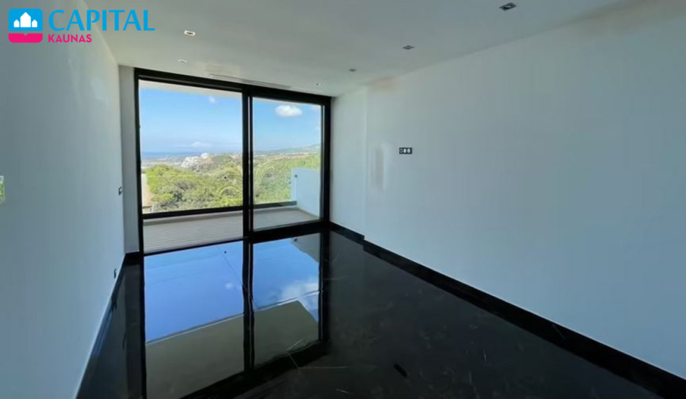 Parduodamas namas Marbella Club Golf Resort , 1055.00 kv.m ploto,  Floors 12