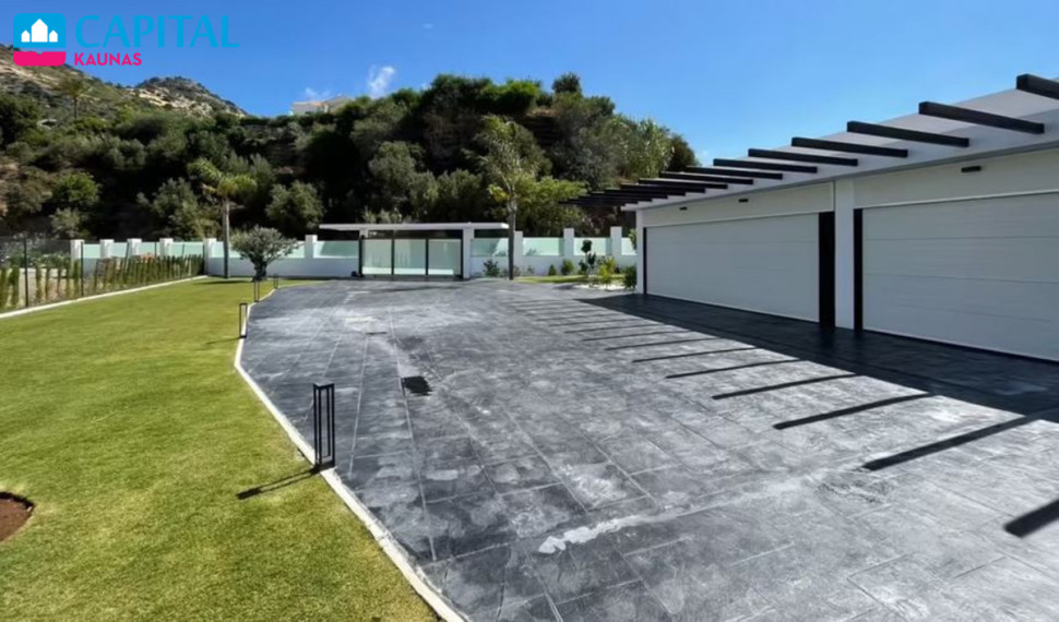 Parduodamas namas Marbella Club Golf Resort , 1055.00 kv.m ploto,  Floors 14