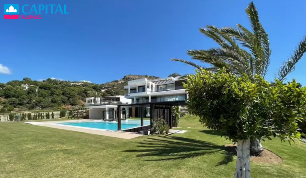 Parduodamas namas Marbella Club Golf Resort , 1055.00 kv.m ploto,  Floors 19