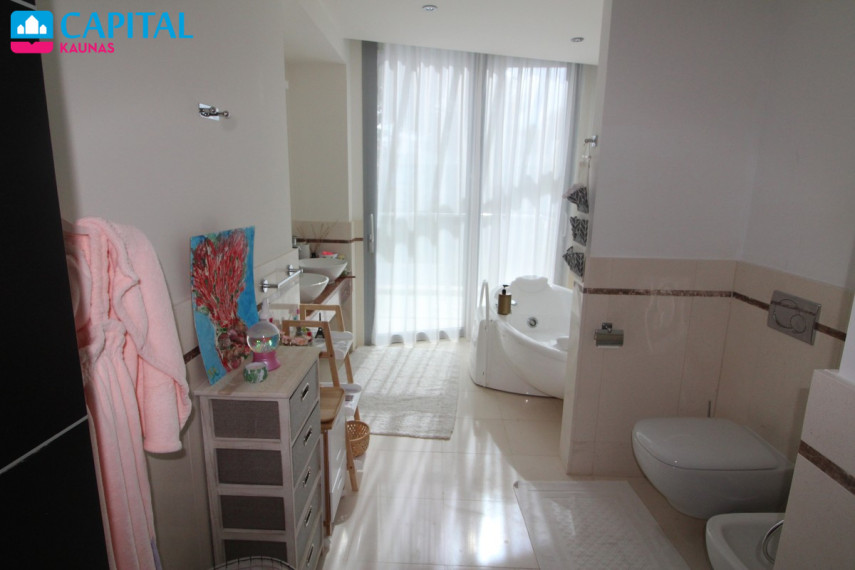 Parduodamas namas Marbella Golden Mile - Sierra Blanca , 437.00 kv.m ploto,  Floors 22