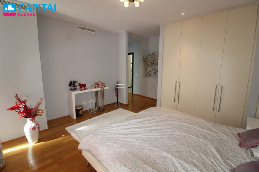 Parduodamas namas Marbella Golden Mile - Sierra Blanca , 437.00 kv.m ploto,  Floors 24