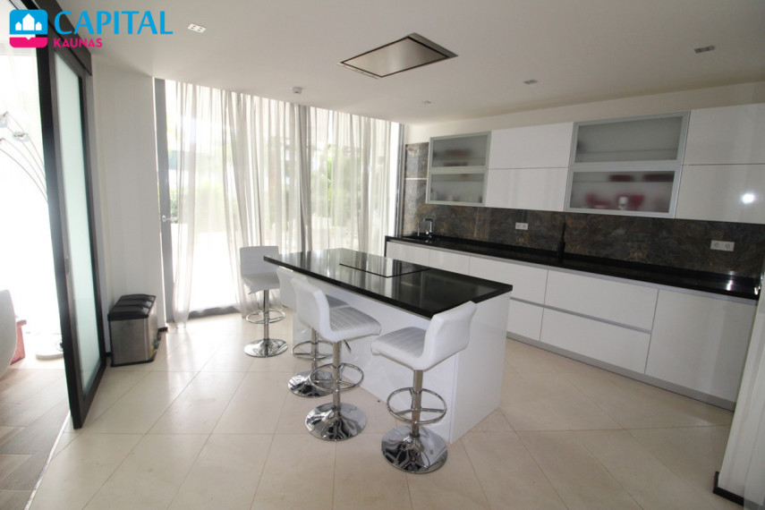 Parduodamas namas Marbella Golden Mile - Sierra Blanca , 437.00 kv.m ploto,  Floors 31