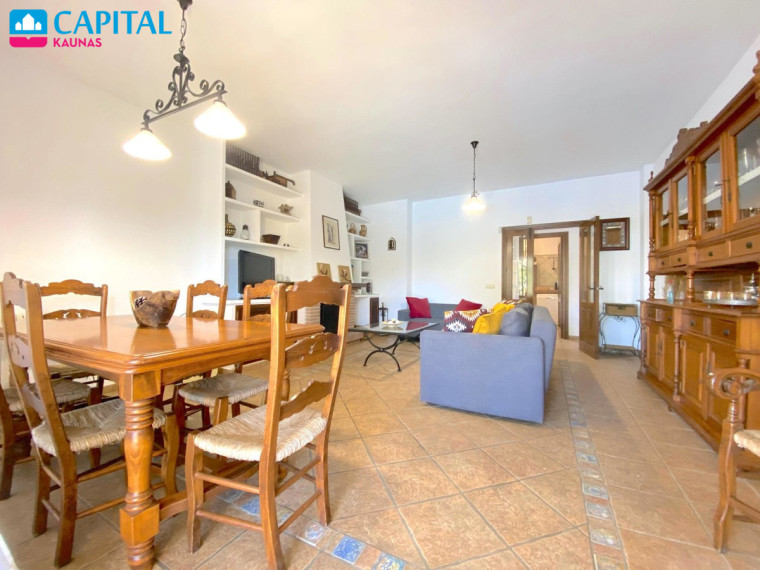 Nuomojamas namas Marbella Este - El Rosario , 230.00 kv.m ploto,  Floors 4