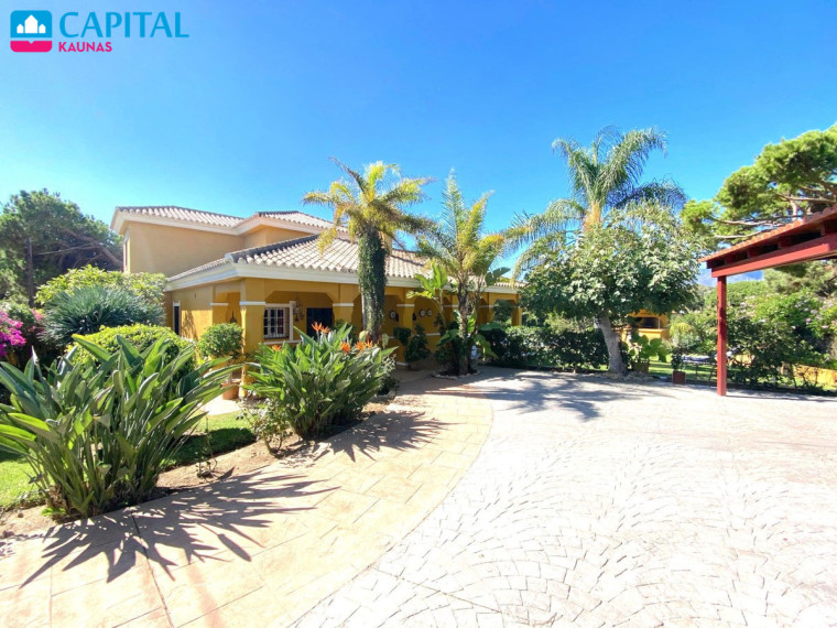 Nuomojamas namas Marbella Este - El Rosario , 230.00 kv.m ploto,  Floors 18