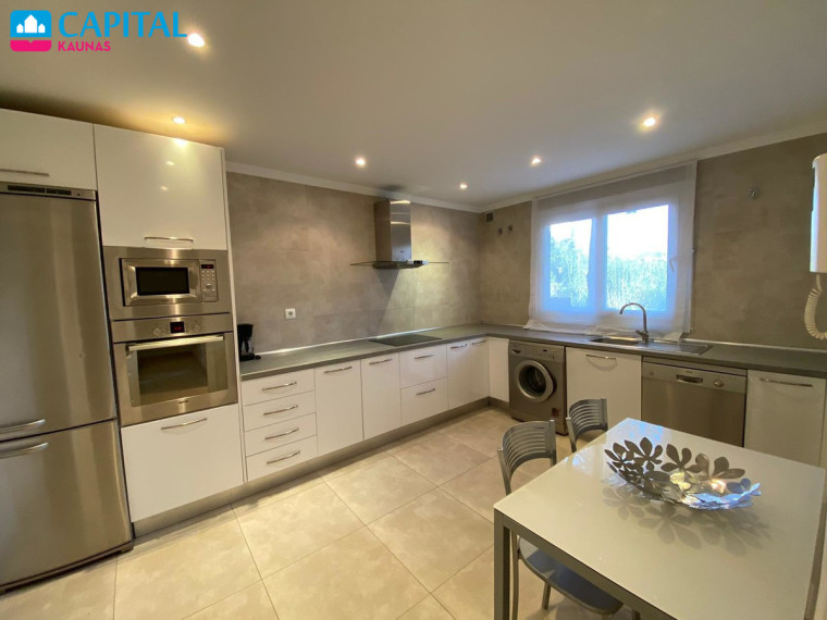 Nuomojamas namas Marbella Este - Los Monteros , 280.00 kv.m ploto,  Floors 11