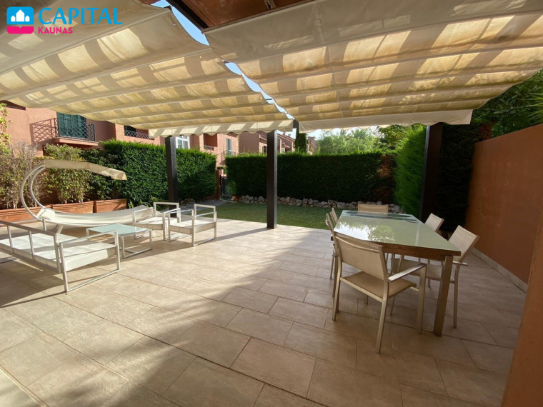 Nuomojamas namas Marbella Este - Los Monteros , 280.00 kv.m ploto,  Floors 15