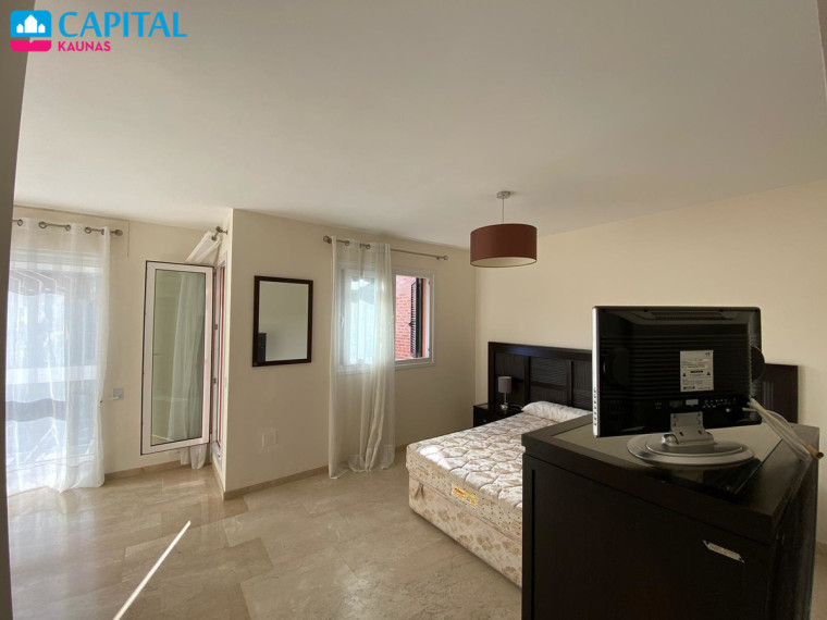 Nuomojamas namas Marbella Este - Los Monteros , 280.00 kv.m ploto,  Floors 21