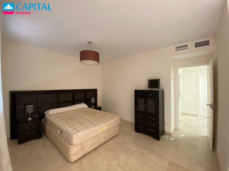 Nuomojamas namas Marbella Este - Los Monteros , 280.00 kv.m ploto,  Floors 23