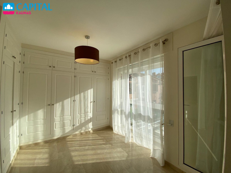 Nuomojamas namas Marbella Este - Los Monteros , 280.00 kv.m ploto,  Floors 25
