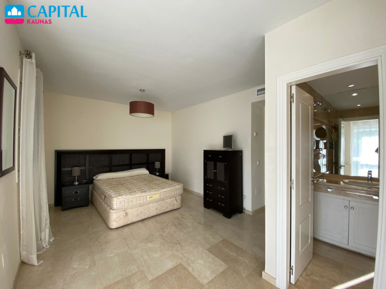 Nuomojamas namas Marbella Este - Los Monteros , 280.00 kv.m ploto,  Floors 27