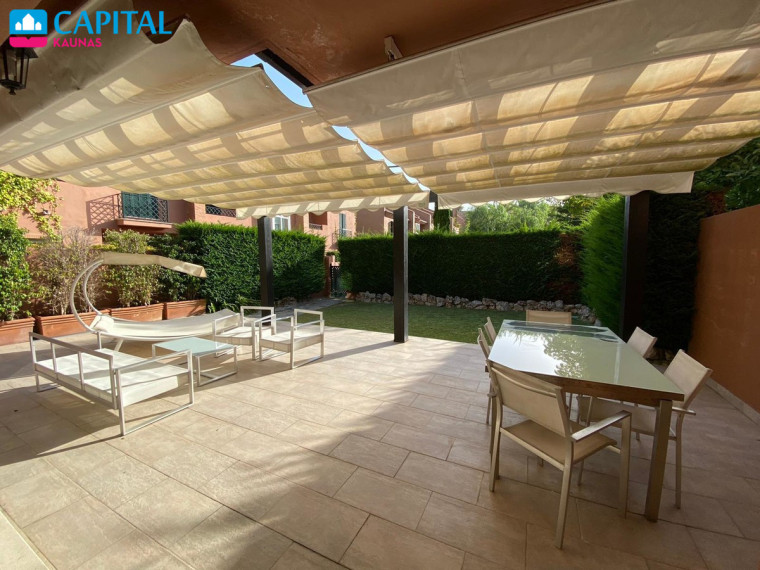 Nuomojamas namas Marbella Este - Los Monteros , 280.00 kv.m ploto,  Floors 33