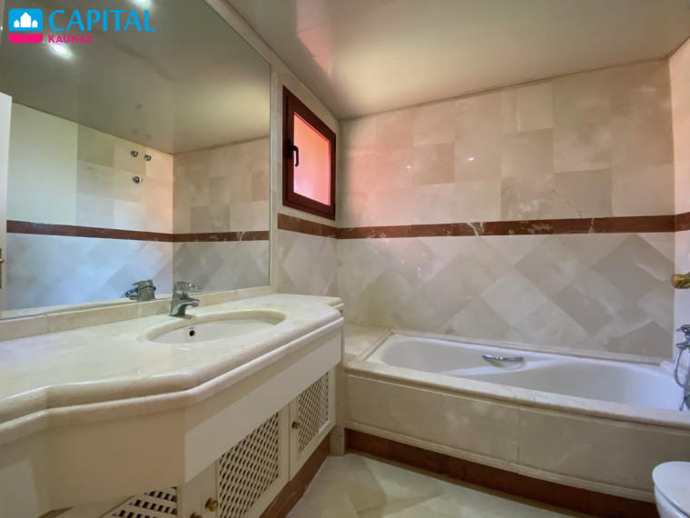 Nuomojamas butas Marbella Este - Elviria , 160.00 kv.m ploto, 3 kambariai 30