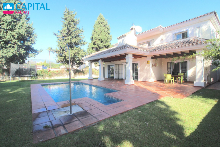 Nuomojamas namas Marbella Este - El Rosario , 300.00 kv.m ploto,  Floors 12