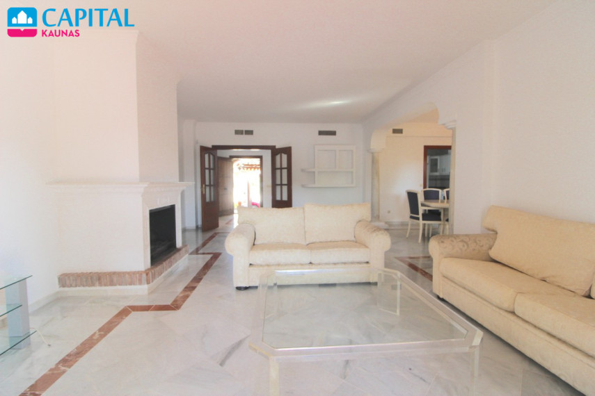 Nuomojamas namas Marbella Este - El Rosario , 300.00 kv.m ploto,  Floors 14