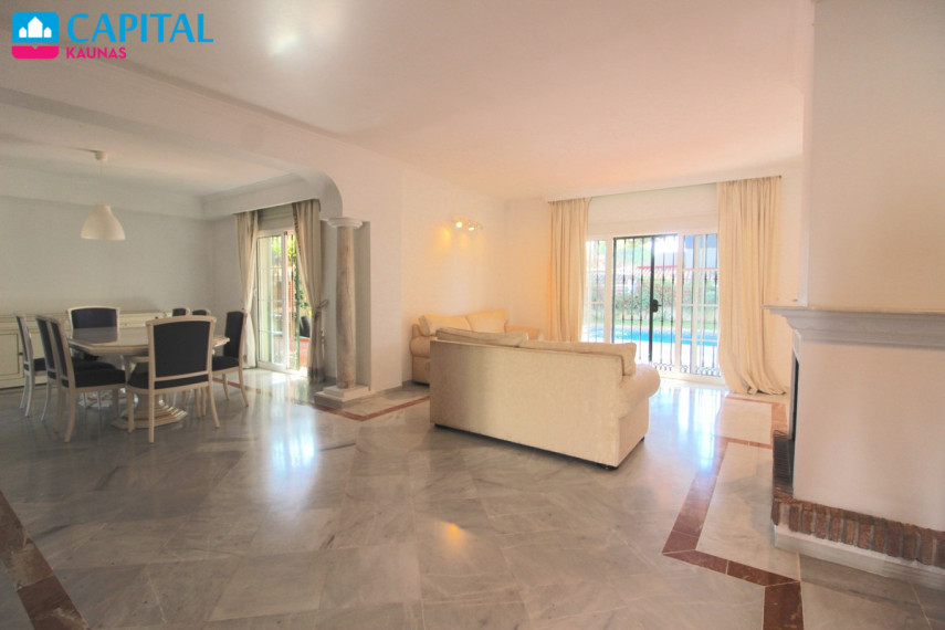 Nuomojamas namas Marbella Este - El Rosario , 300.00 kv.m ploto,  Floors 22