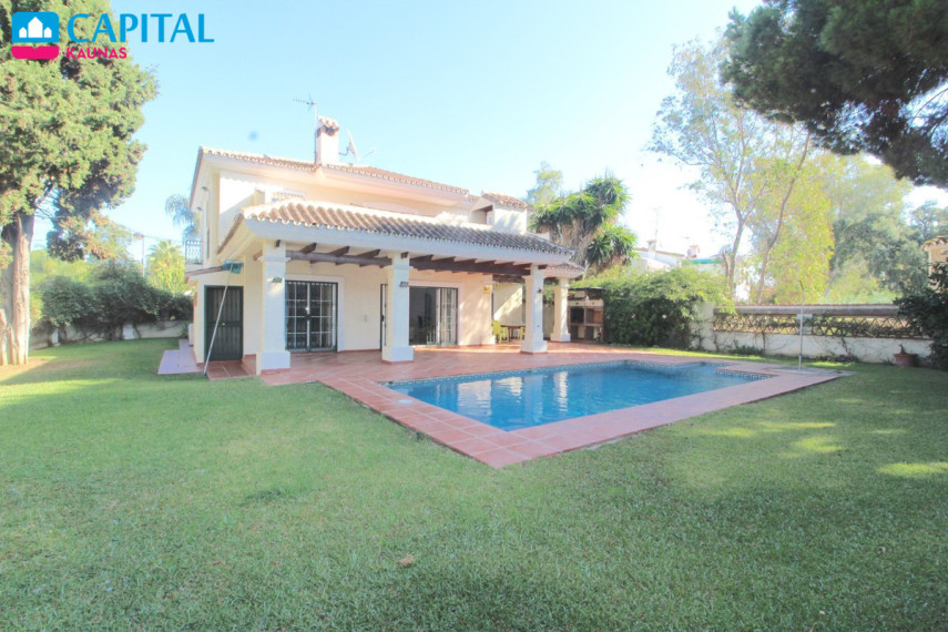 Nuomojamas namas Marbella Este - El Rosario , 300.00 kv.m ploto,  Floors 29