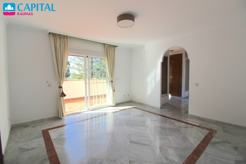 Nuomojamas namas Marbella Este - El Rosario , 300.00 kv.m ploto,  Floors 36