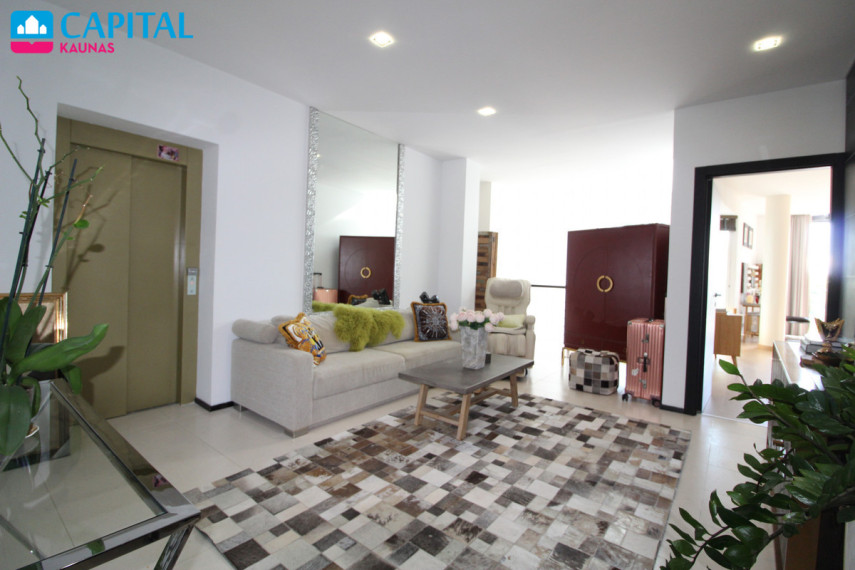 Parduodamas namas Marbella Golden Mile - Sierra Blanca , 358.00 kv.m ploto,  Floors 17